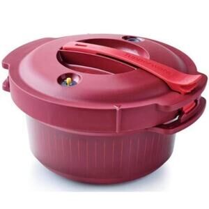 Tupperware Microwave Pressure Cooker 3QT in Bordeaux